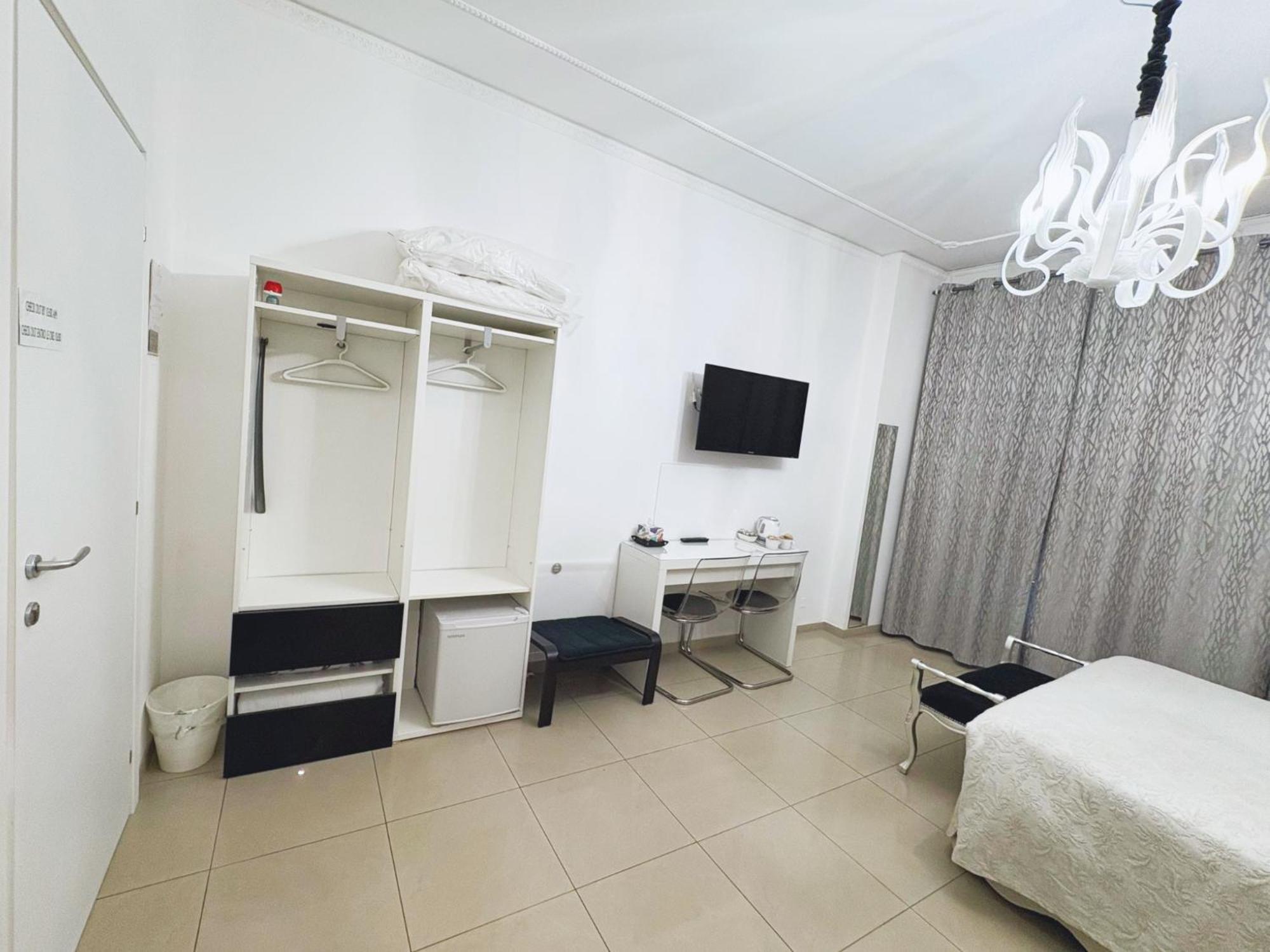 B&B Flo ฟลอเรนซ์ ภายนอก รูปภาพ