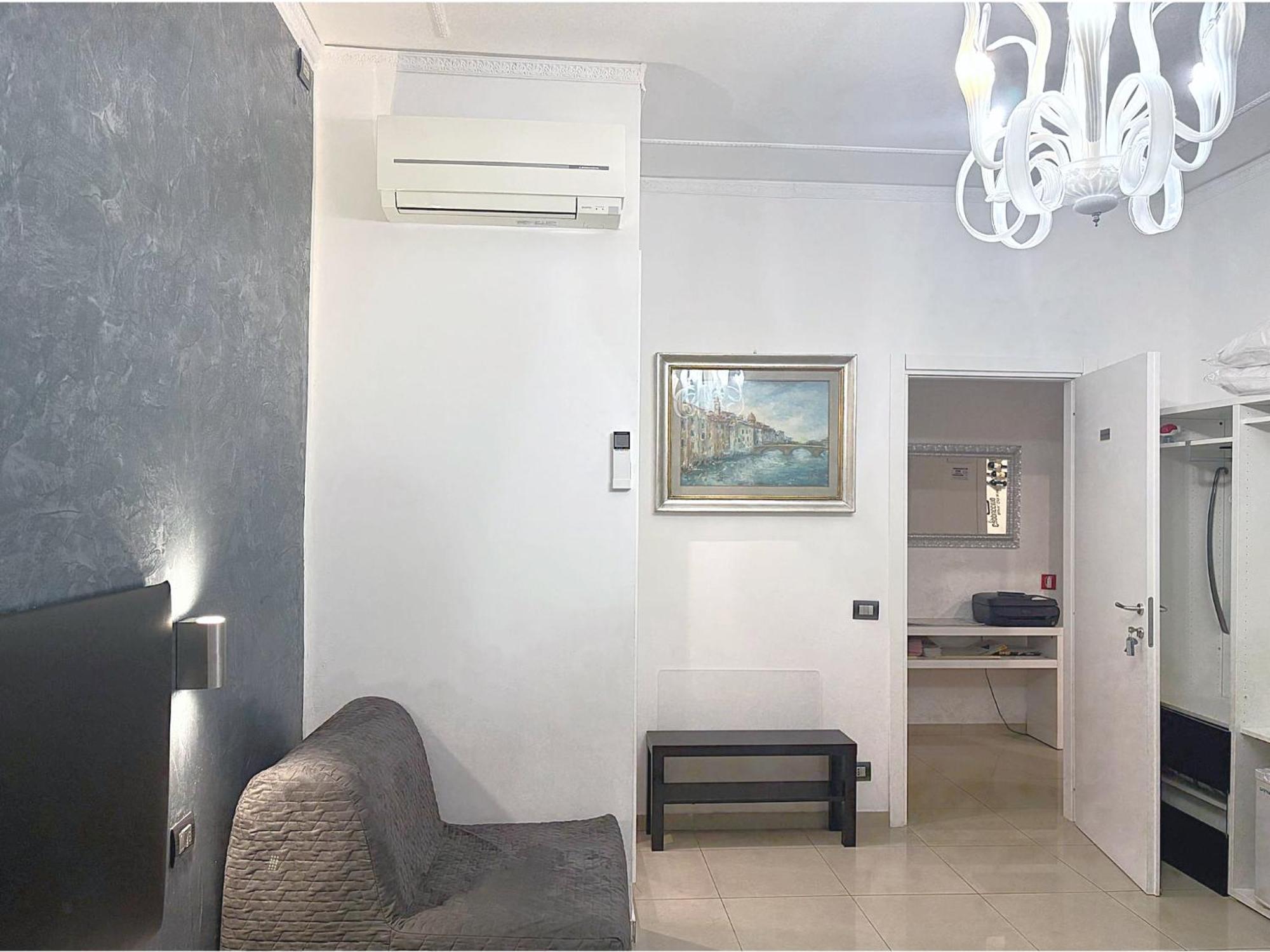 B&B Flo ฟลอเรนซ์ ภายนอก รูปภาพ